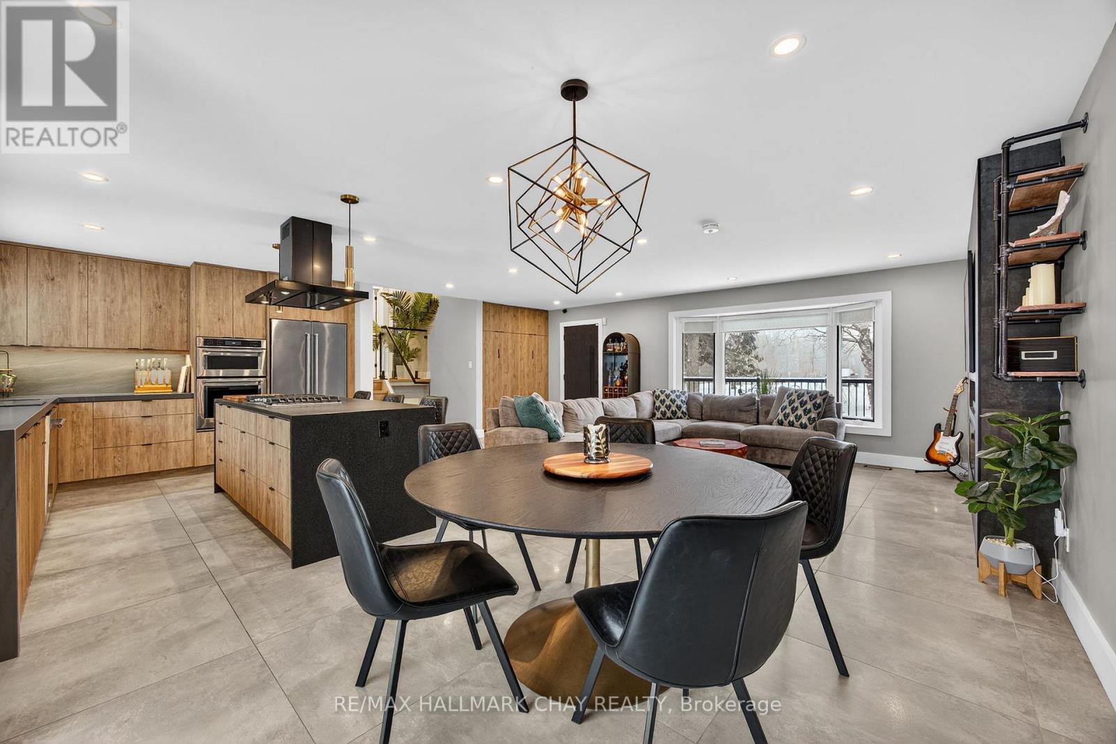 1386 Gilford Road, Innisfil, Ontario  L0L 1R0 - Photo 9 - N13742864