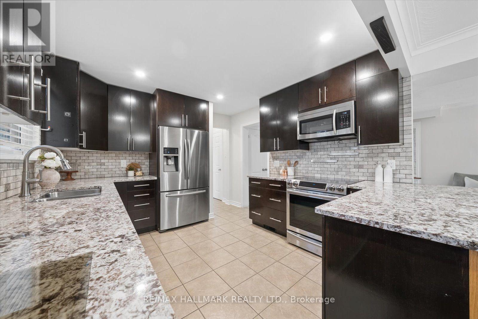 166 James Street, Bradford West Gwillimbury, Ontario  L3Z 1J7 - Photo 15 - N13742874