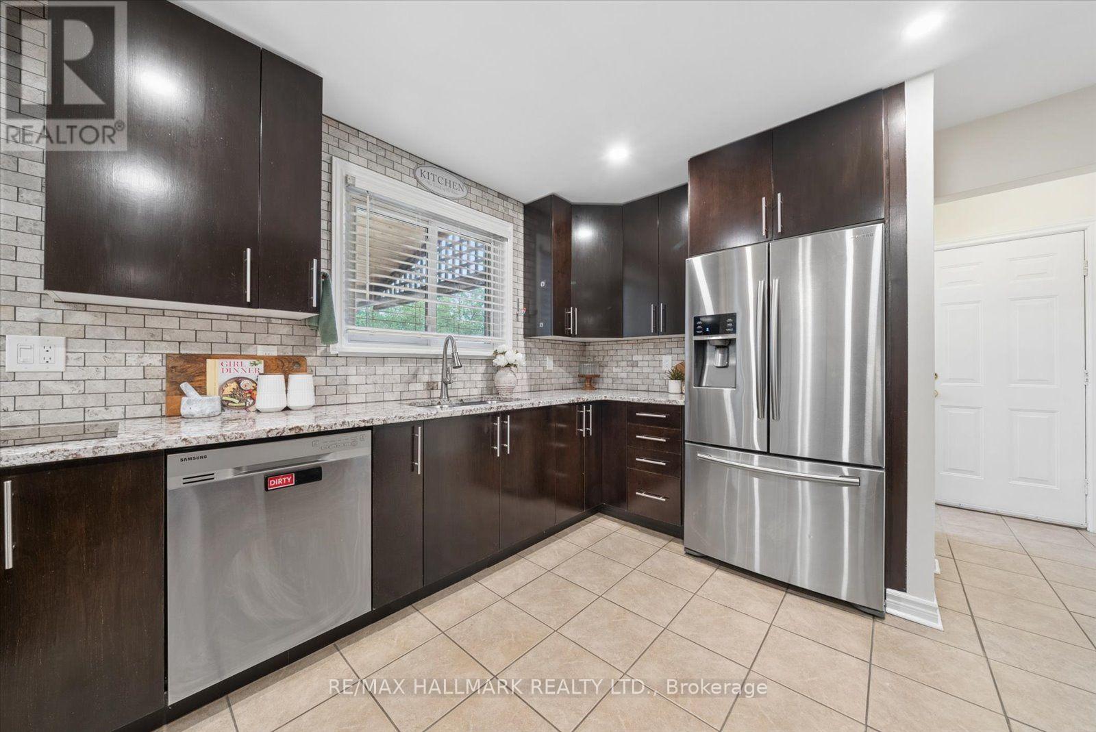 166 James Street, Bradford West Gwillimbury, Ontario  L3Z 1J7 - Photo 17 - N13742874