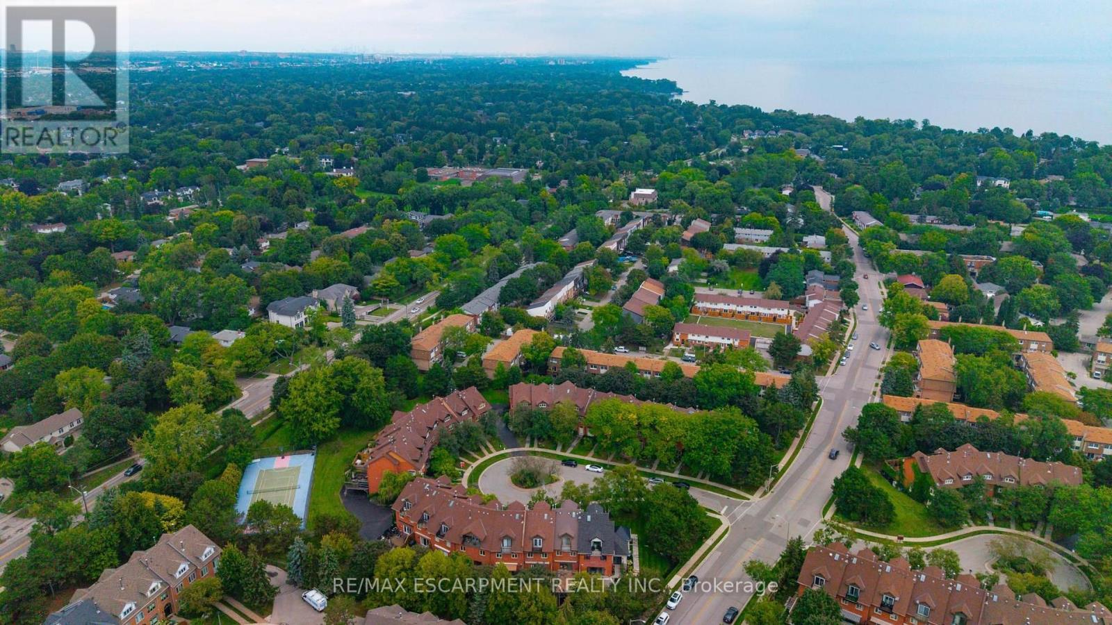 45 Tradewind Drive, Oakville, Ontario  L6L 6K9 - Photo 49 - W13741964