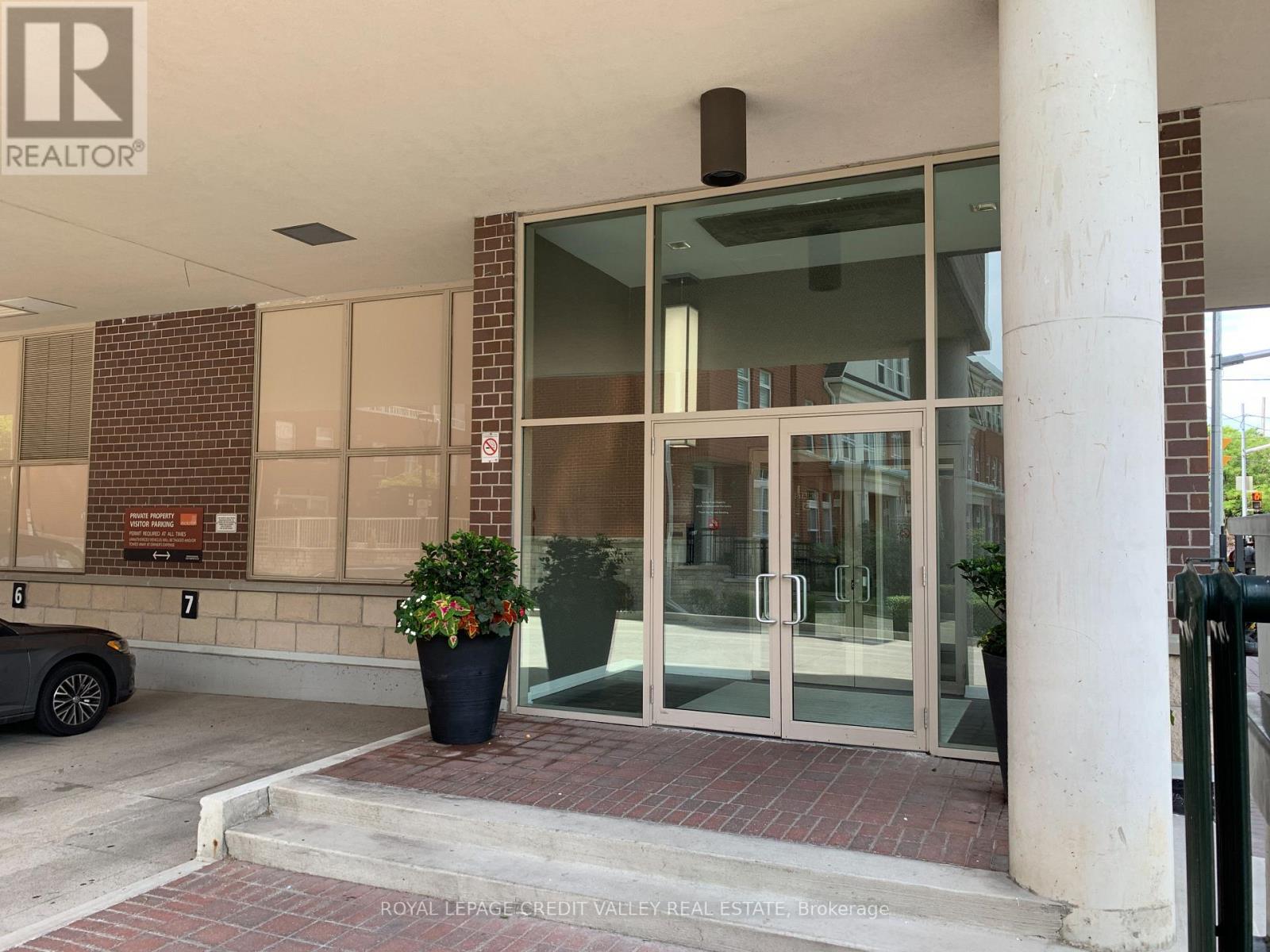 308 - 5101 Dundas Street W, Toronto, Ontario  M9A 5G8 - Photo 2 - W13742836