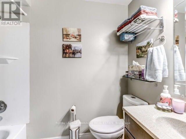 Bsmt - 205 Southview Crescent W, Oakville, Ontario  L6K 2P2 - Photo 8 - W13742842