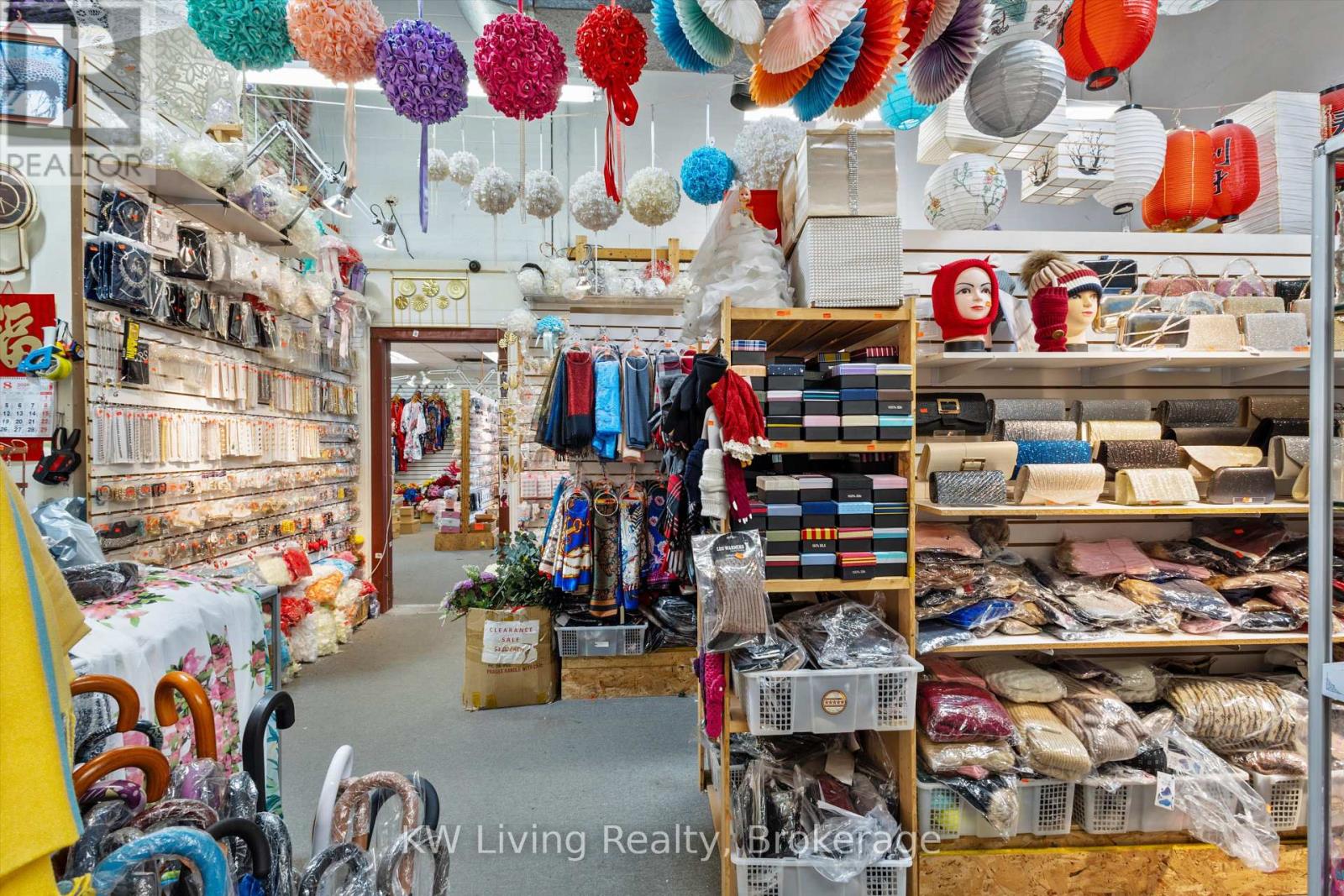 15 & 16 - 975 Pacific Gate, Mississauga, Ontario  L5T 1Y1 - Photo 12 - W13742938