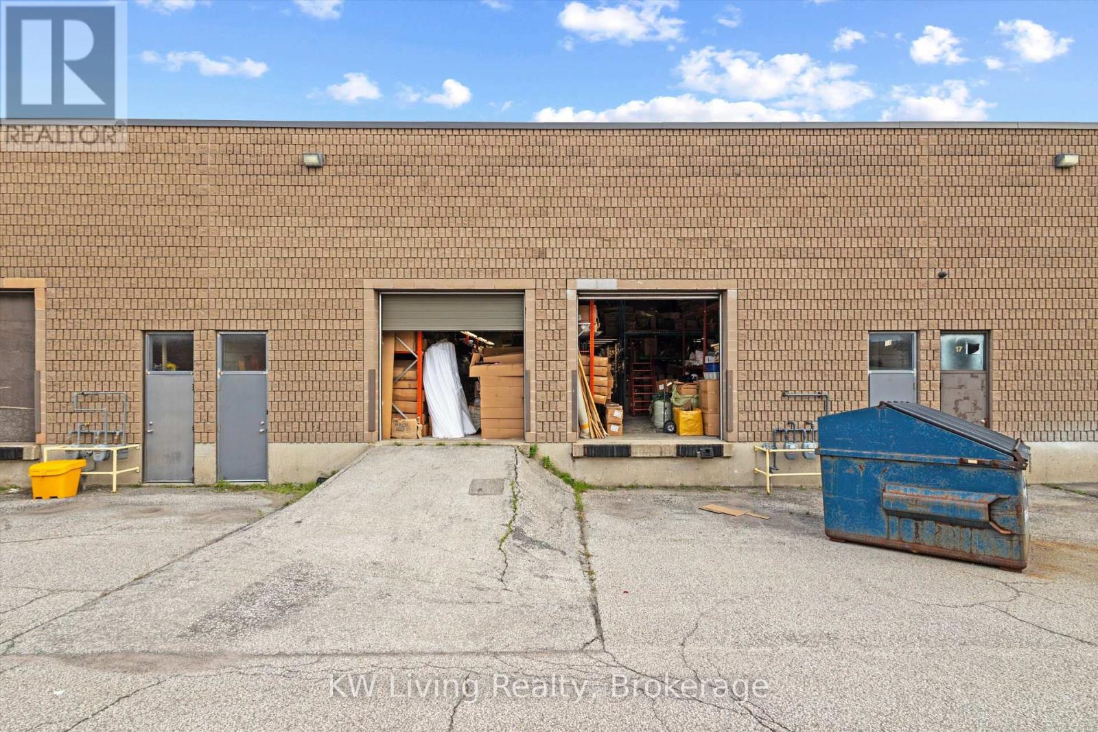 15 & 16 - 975 Pacific Gate, Mississauga, Ontario  L5T 1Y1 - Photo 7 - W13742938