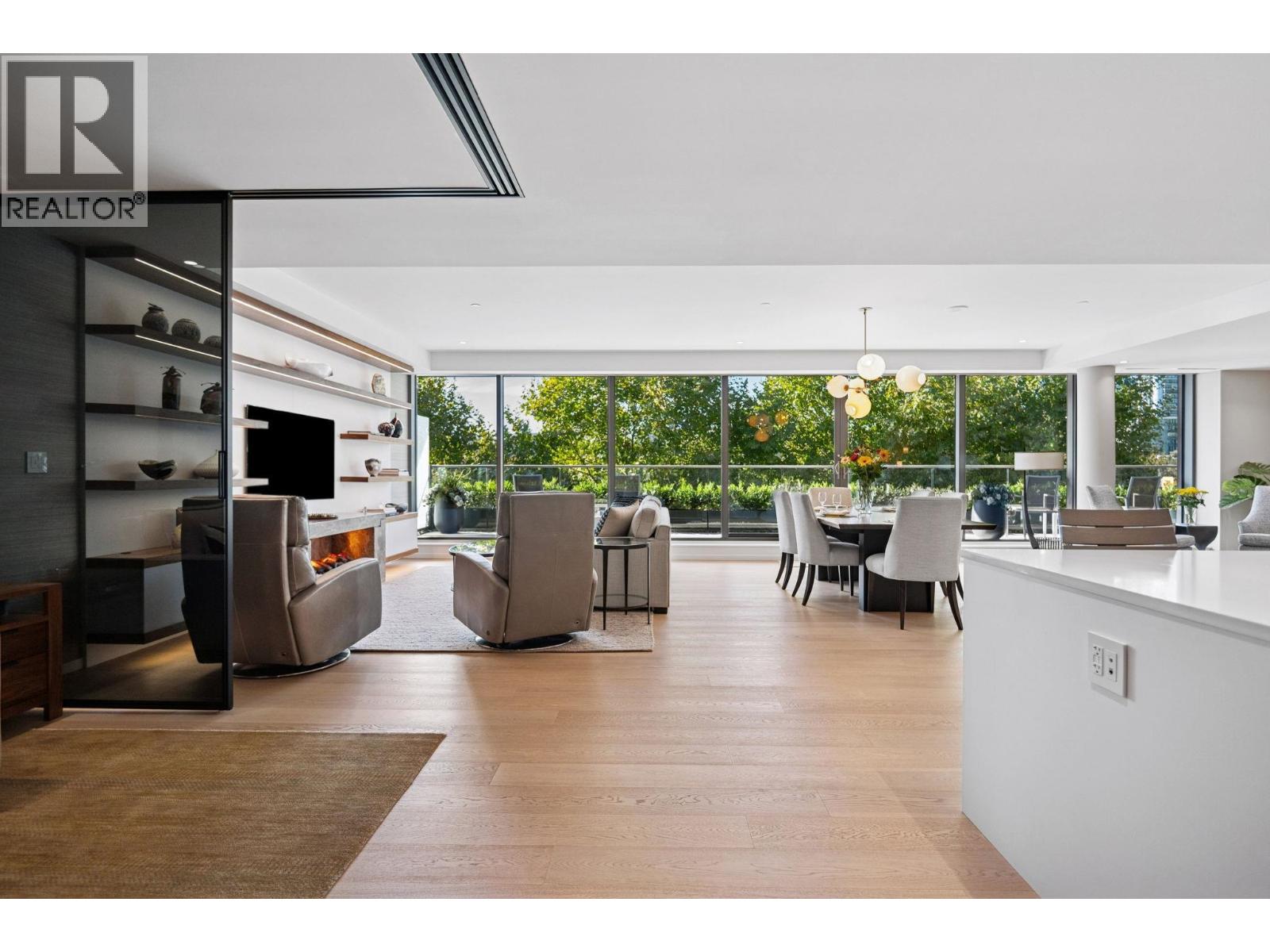 209 1355 Bellevue Avenue, West Vancouver, British Columbia  V7T 0B4 - Photo 16 - R3161329