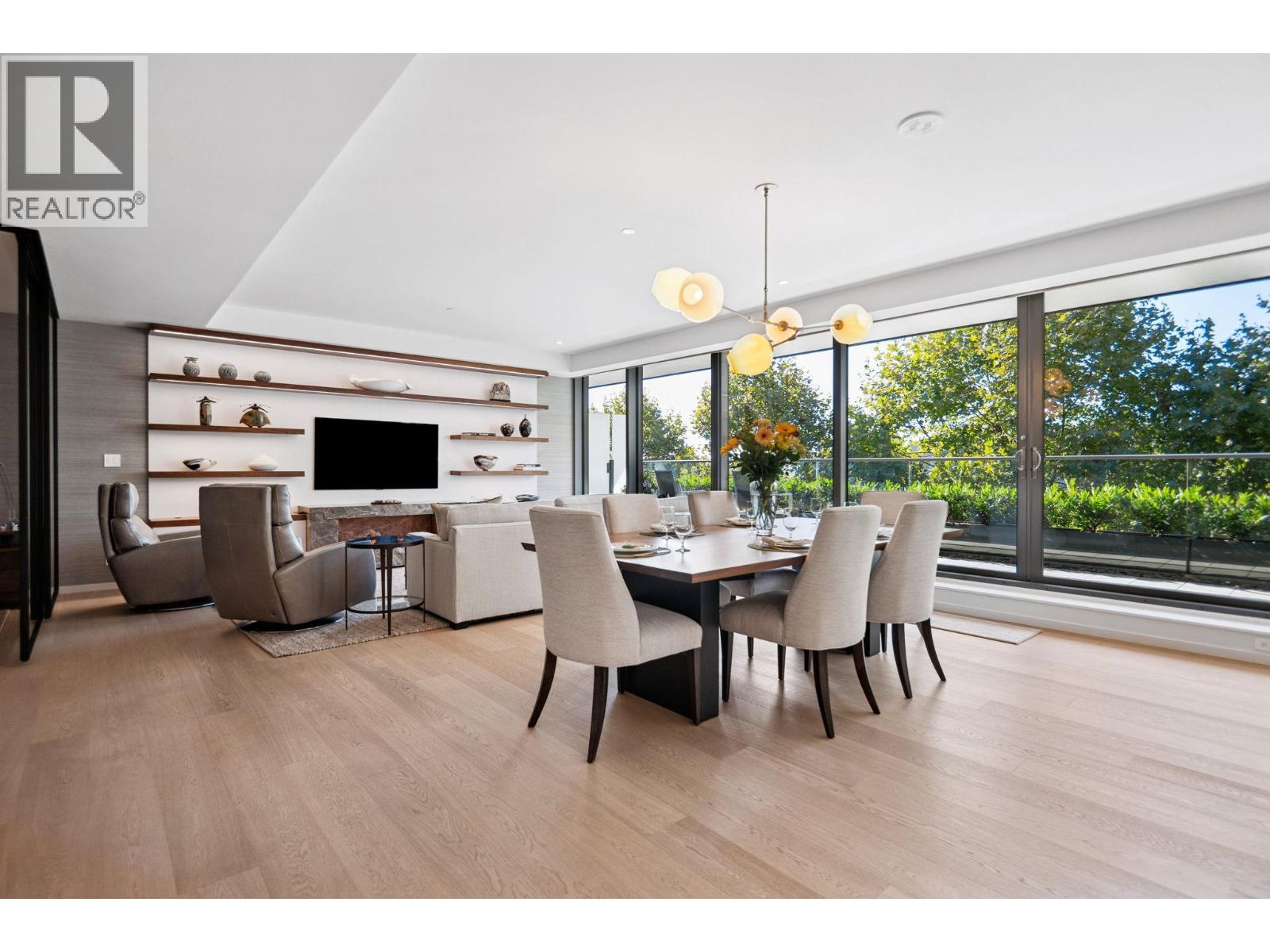 209 1355 Bellevue Avenue, West Vancouver, British Columbia  V7T 0B4 - Photo 11 - R3161329