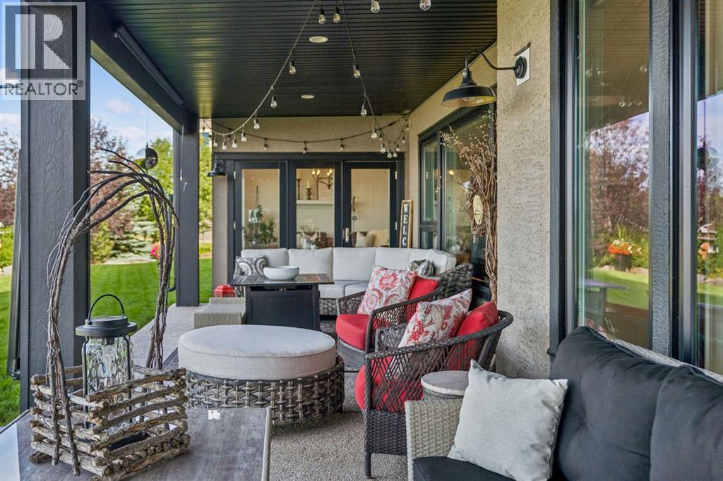 527 Montclair Place, Cochrane Lake, Alberta  T4C 0A8 - Photo 45 - A2341130