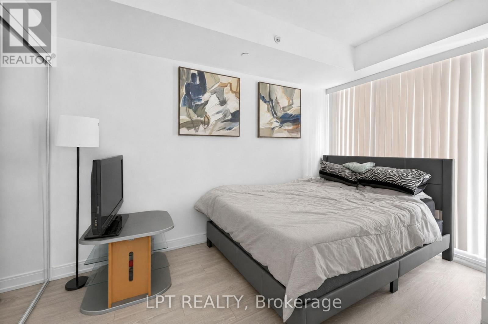 807 - 181 Dundas Street E, Toronto, Ontario  M5A 0N5 - Photo 14 - C13704510