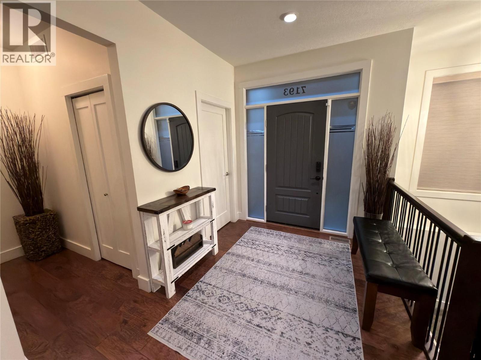 7193 Apex Drive, Vernon, British Columbia  V1B 4E4 - Photo 6 - 10399724