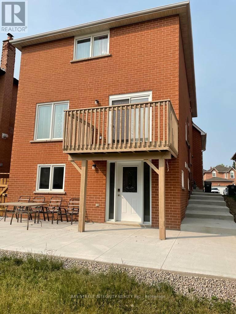 4736 Wild Rose Street, Mississauga, Ontario L5M 5M6 - Photo 9 - W13740726