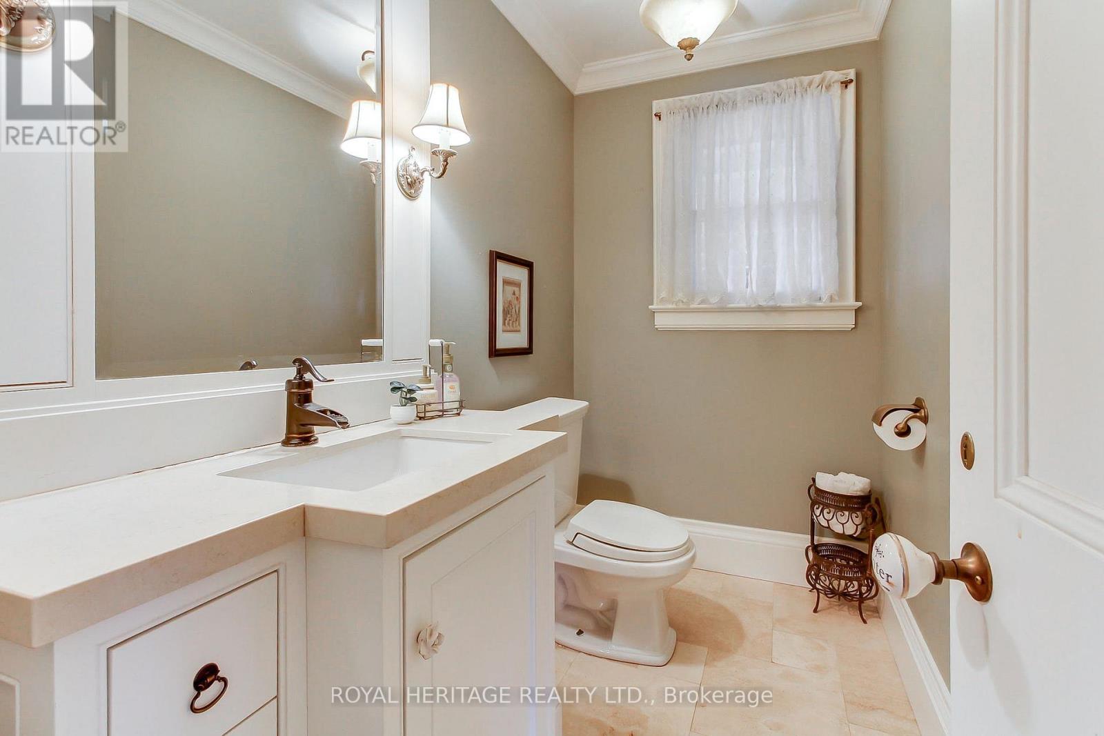 49 John Street E, Bradford West Gwillimbury, Ontario L3Z 1G3 - Photo 21 - N12952830