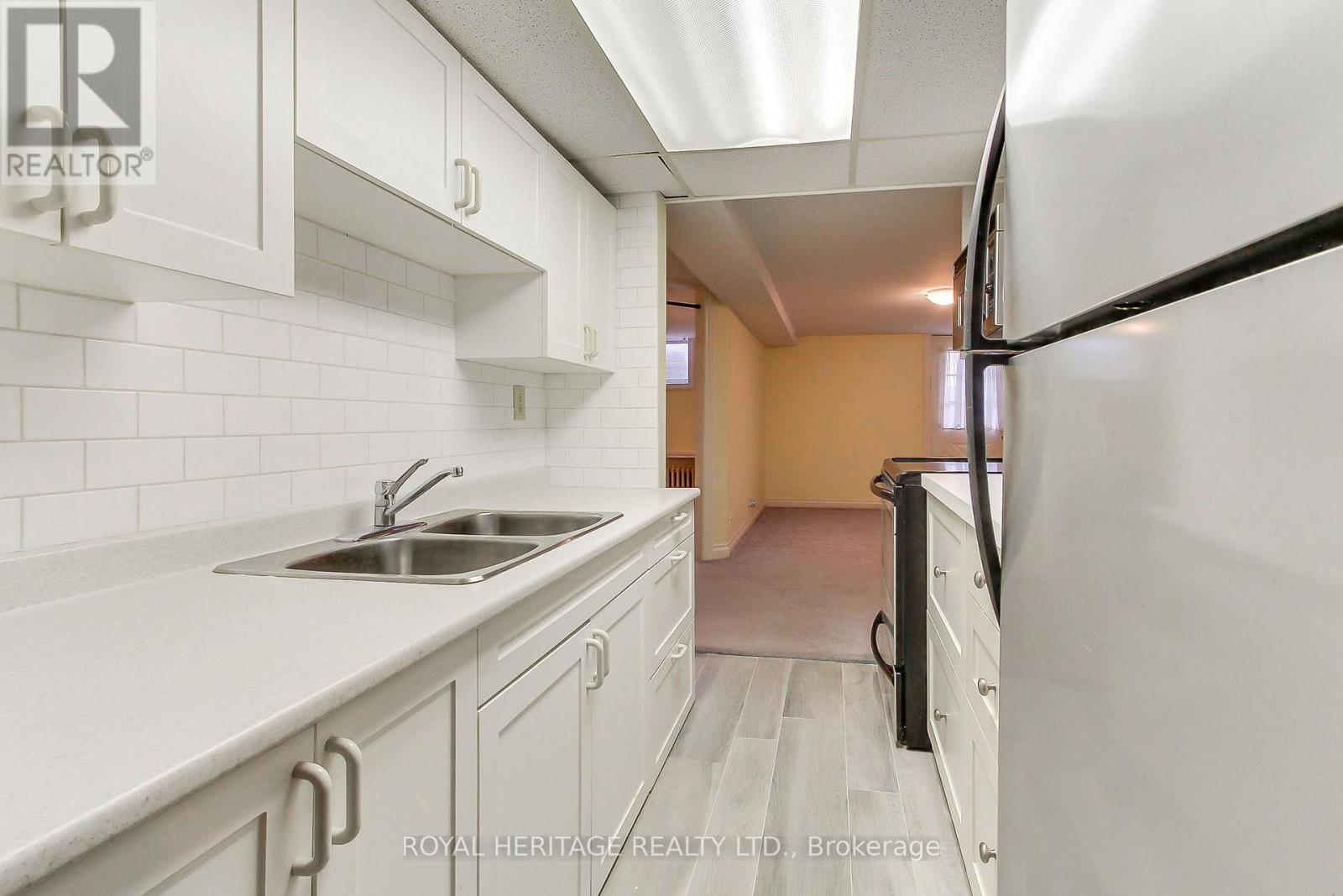 49 John Street E, Bradford West Gwillimbury, Ontario L3Z 1G3 - Photo 38 - N12952830