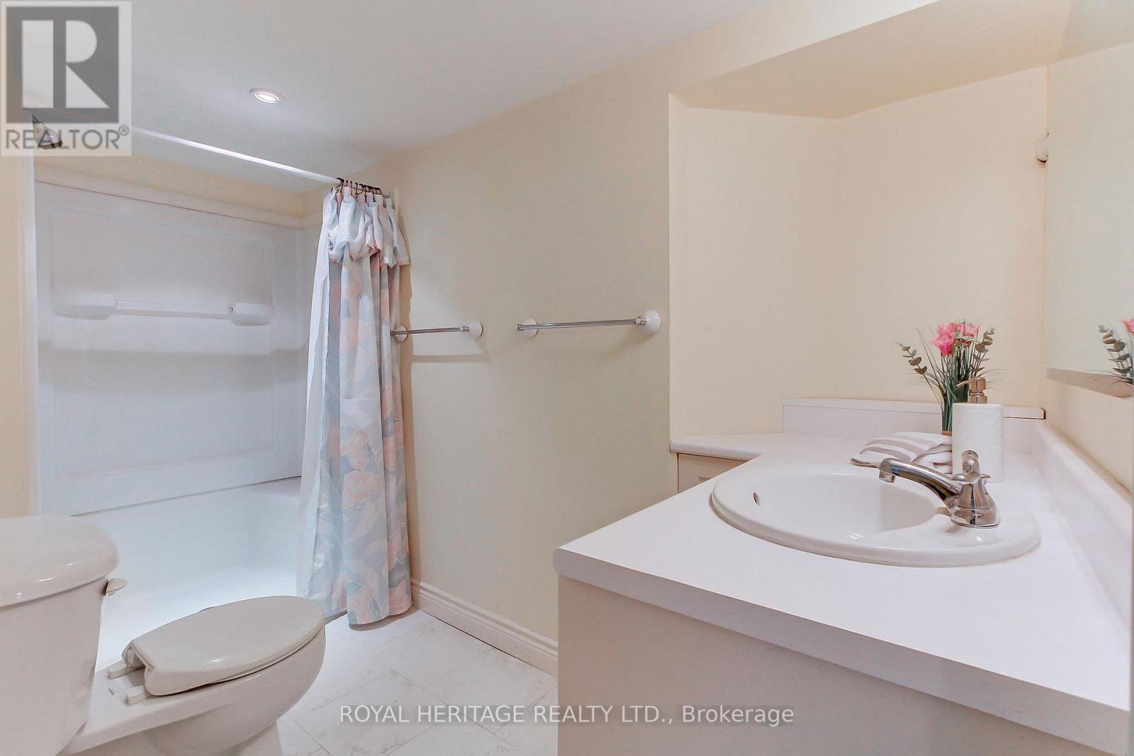49 John Street E, Bradford West Gwillimbury, Ontario L3Z 1G3 - Photo 41 - N12952830