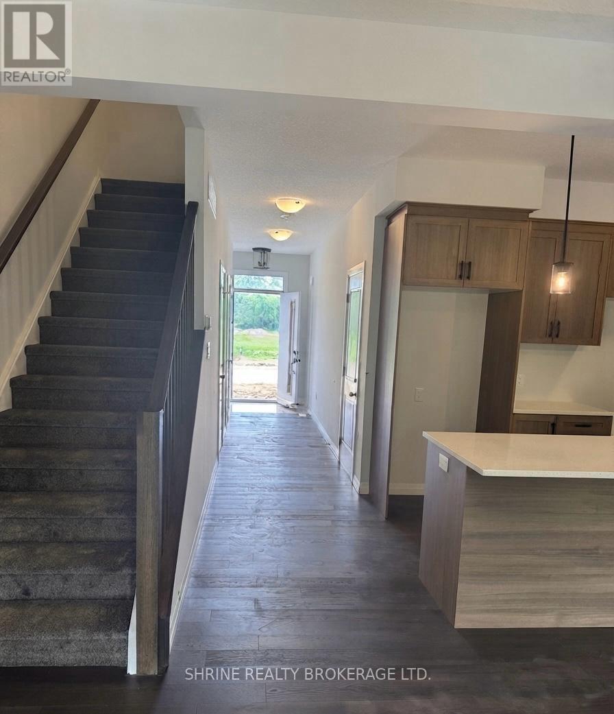 6945 Heathwoods Avenue, London South, Ontario  N6P 0M1 - Photo 2 - X13743026