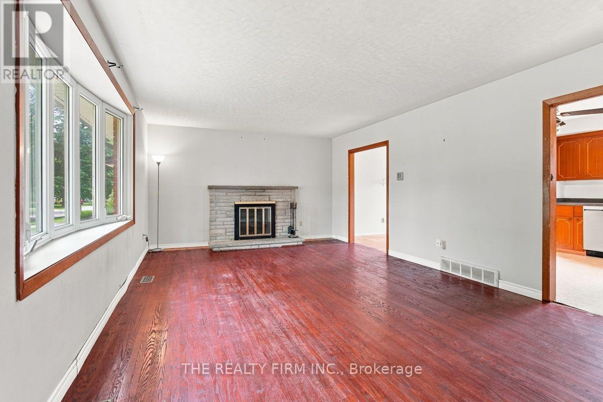 44 Ebury Place, London South, Ontario  N6C 4V4 - Photo 7 - X13743042