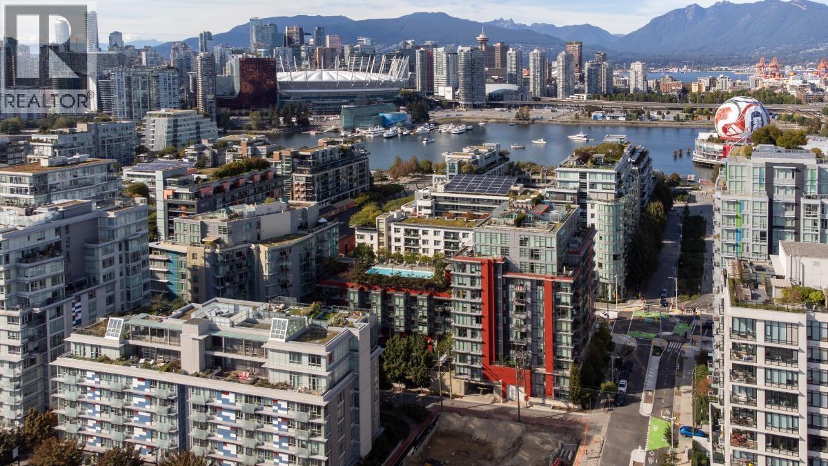 906 38 W 1st Avenue, Vancouver, British Columbia  V5Y 0K3 - Photo 2 - R3161229