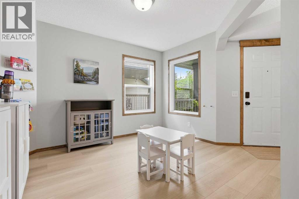 38 Chapman Close Se, Calgary, Alberta  T2X 3S8 - Photo 4 - A2330728