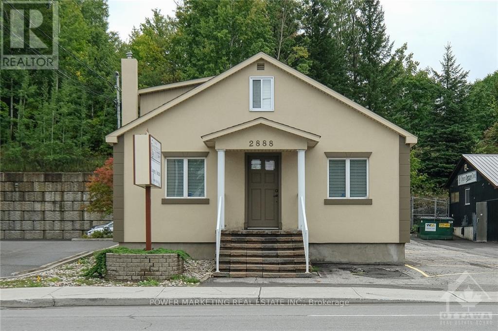 2888 ST JOSEPH BOULEVARD, Ottawa, Ontario
