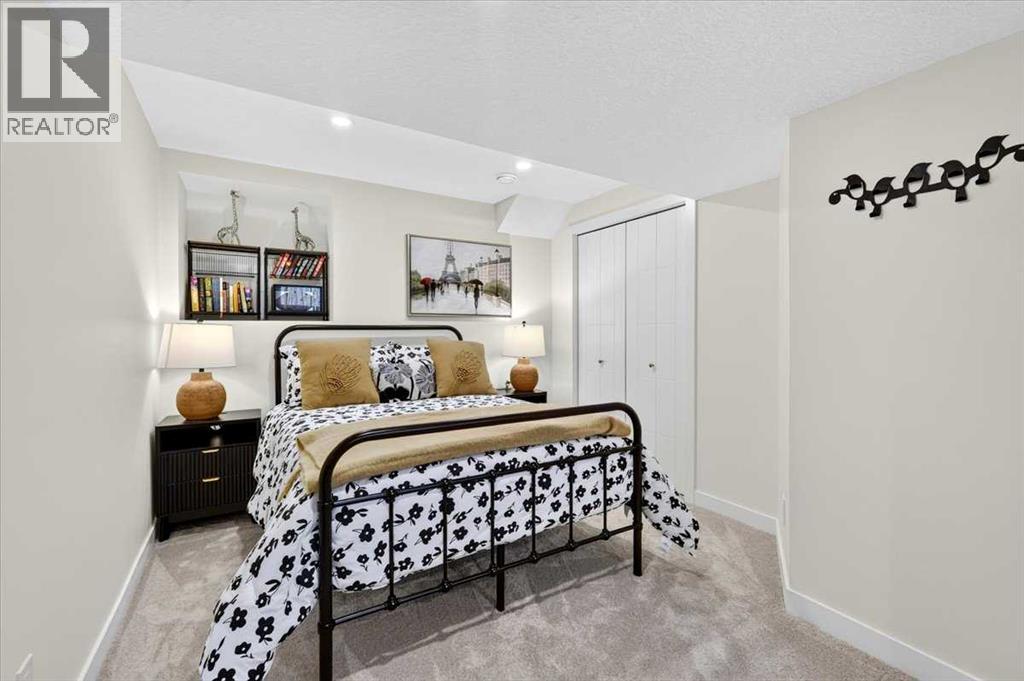10403 Maplemont Road SW, Calgary, Alberta  T2J 1W3 - Photo 31 - A2341917