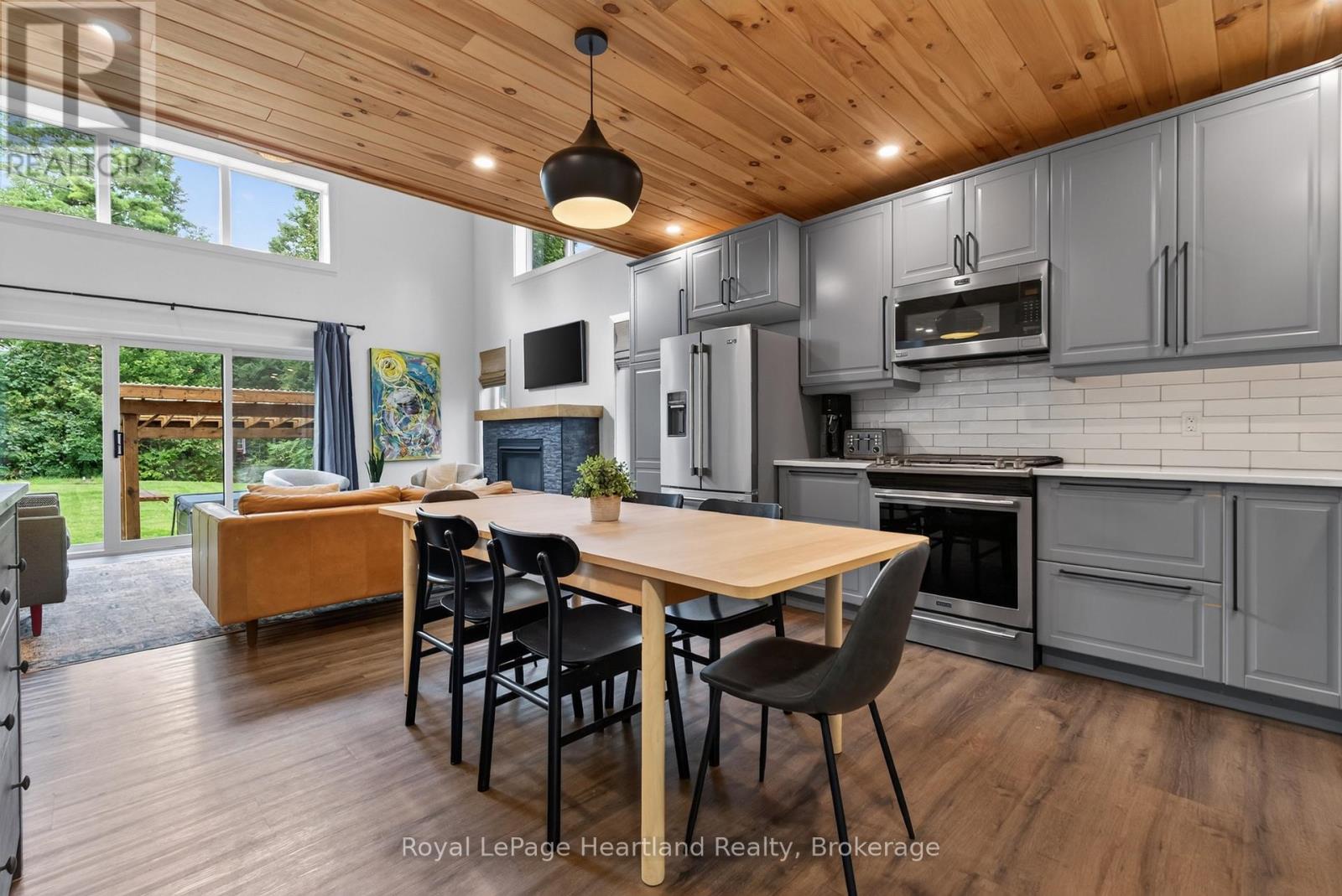 11 Maitland Avenue, Central Huron (Goderich), Ontario  N7A 3X8 - Photo 8 - X13743094