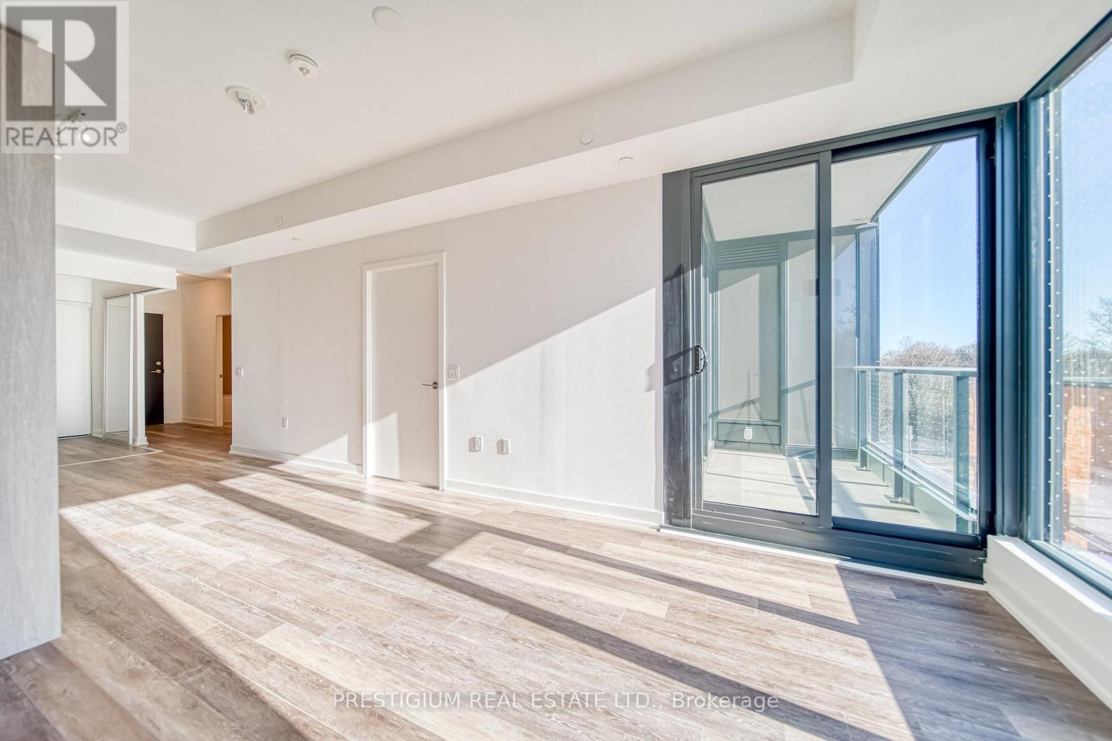 213 - 250 Lawrence Avenue W, Toronto, Ontario  M5M 1B2 - Photo 10 - C13742982