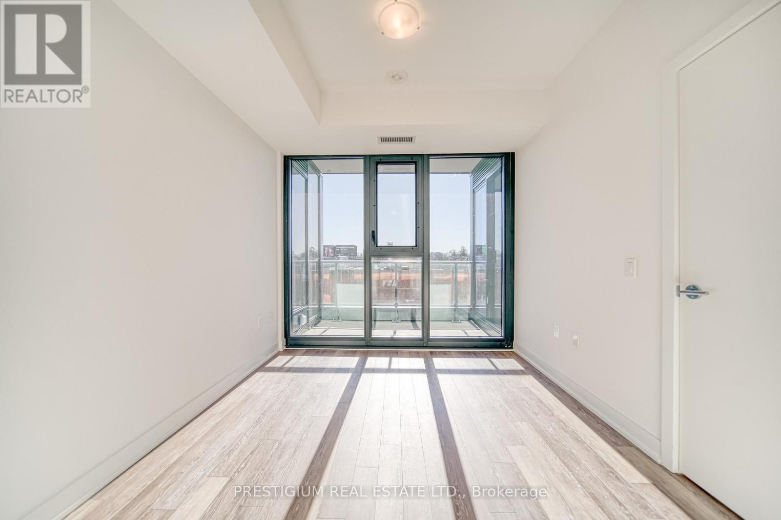 213 - 250 Lawrence Avenue W, Toronto, Ontario  M5M 1B2 - Photo 13 - C13742982