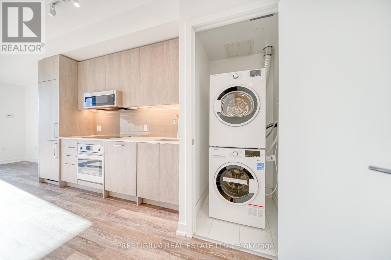 213 - 250 Lawrence Avenue W, Toronto, Ontario  M5M 1B2 - Photo 23 - C13742982