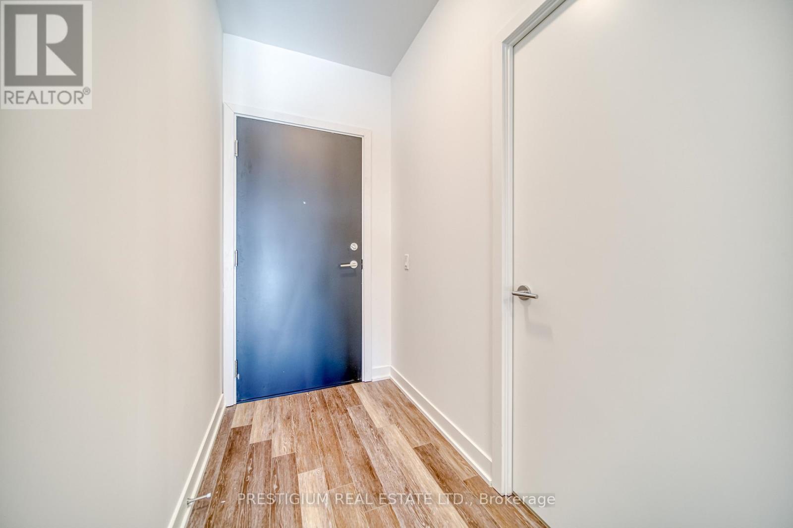 213 - 250 Lawrence Avenue W, Toronto, Ontario  M5M 1B2 - Photo 4 - C13742982