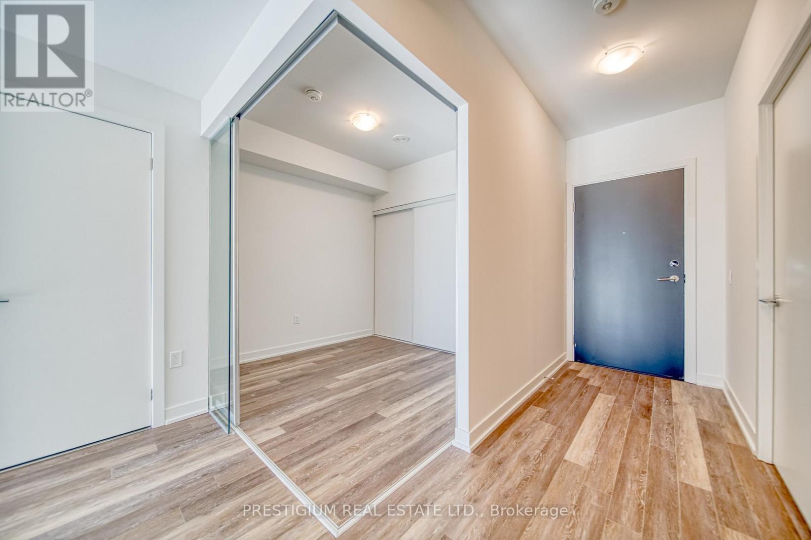 213 - 250 Lawrence Avenue W, Toronto, Ontario  M5M 1B2 - Photo 5 - C13742982