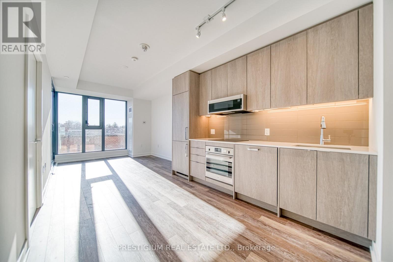 213 - 250 Lawrence Avenue W, Toronto, Ontario  M5M 1B2 - Photo 6 - C13742982