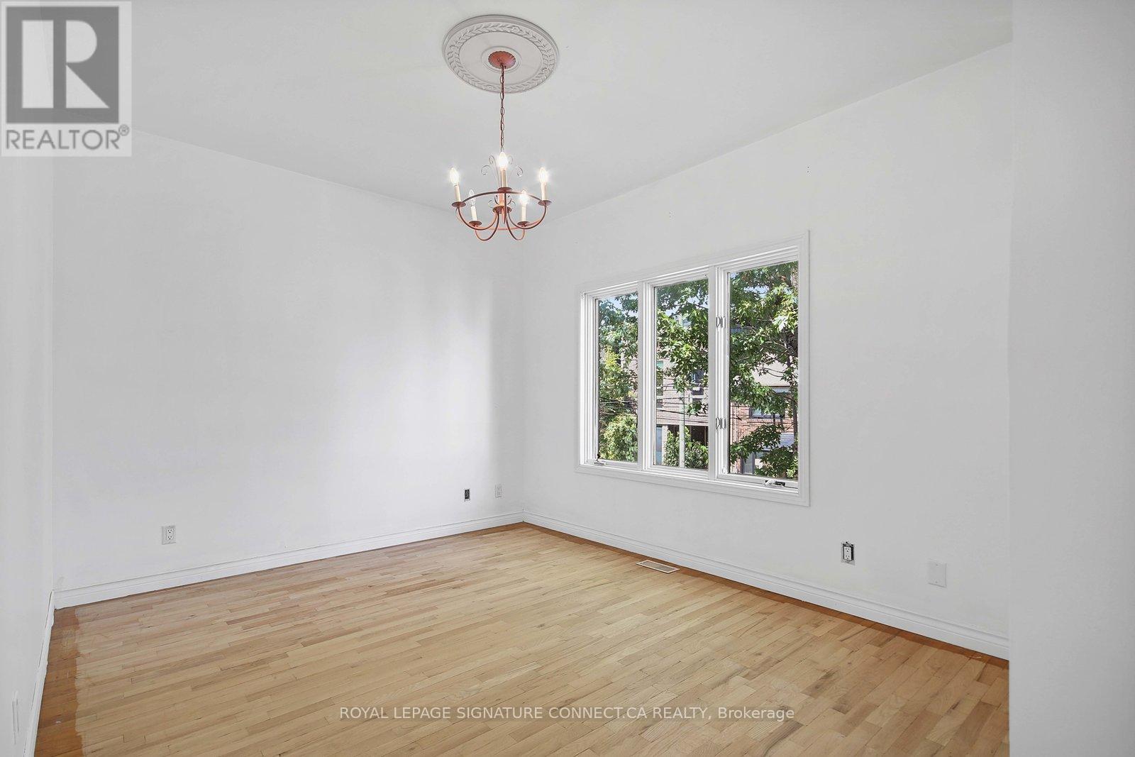Main - 19 Mitchell Avenue, Toronto, Ontario  M6J 1C1 - Photo 14 - C13742992