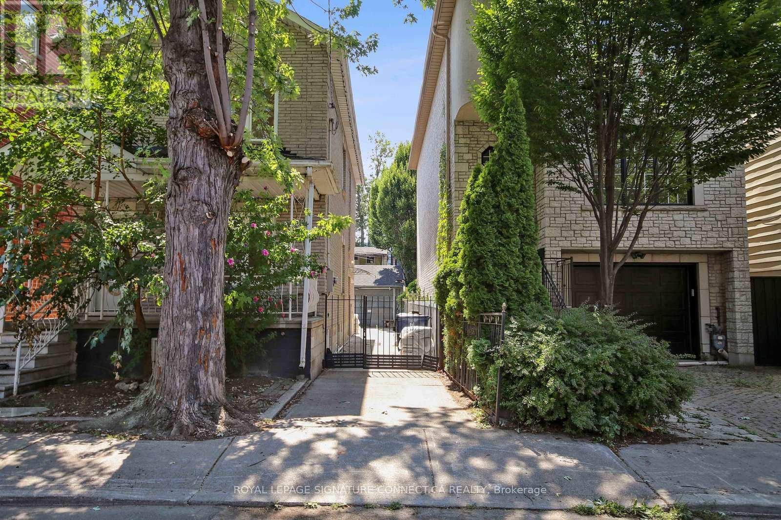 Main - 19 Mitchell Avenue, Toronto, Ontario  M6J 1C1 - Photo 21 - C13742992