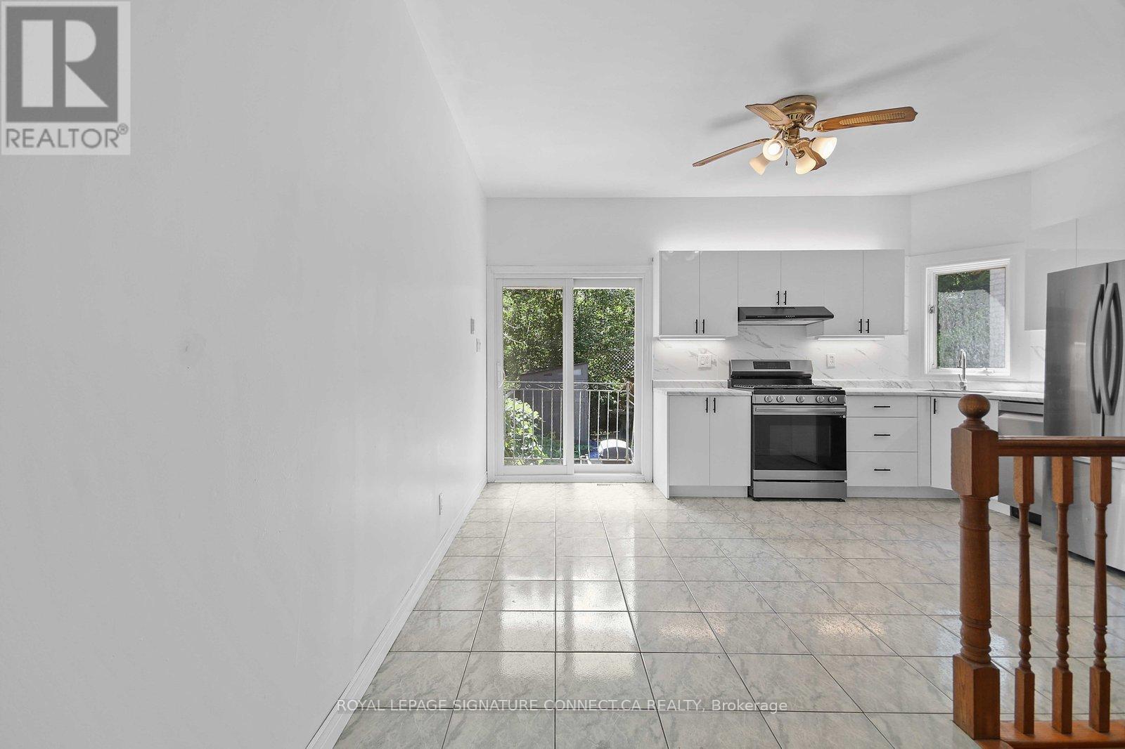 Main - 19 Mitchell Avenue, Toronto, Ontario  M6J 1C1 - Photo 3 - C13742992