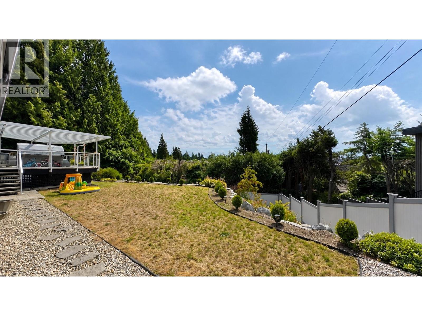 4785 Estevan Place, West Vancouver, British Columbia  V7W 1H1 - Photo 5 - R3160799