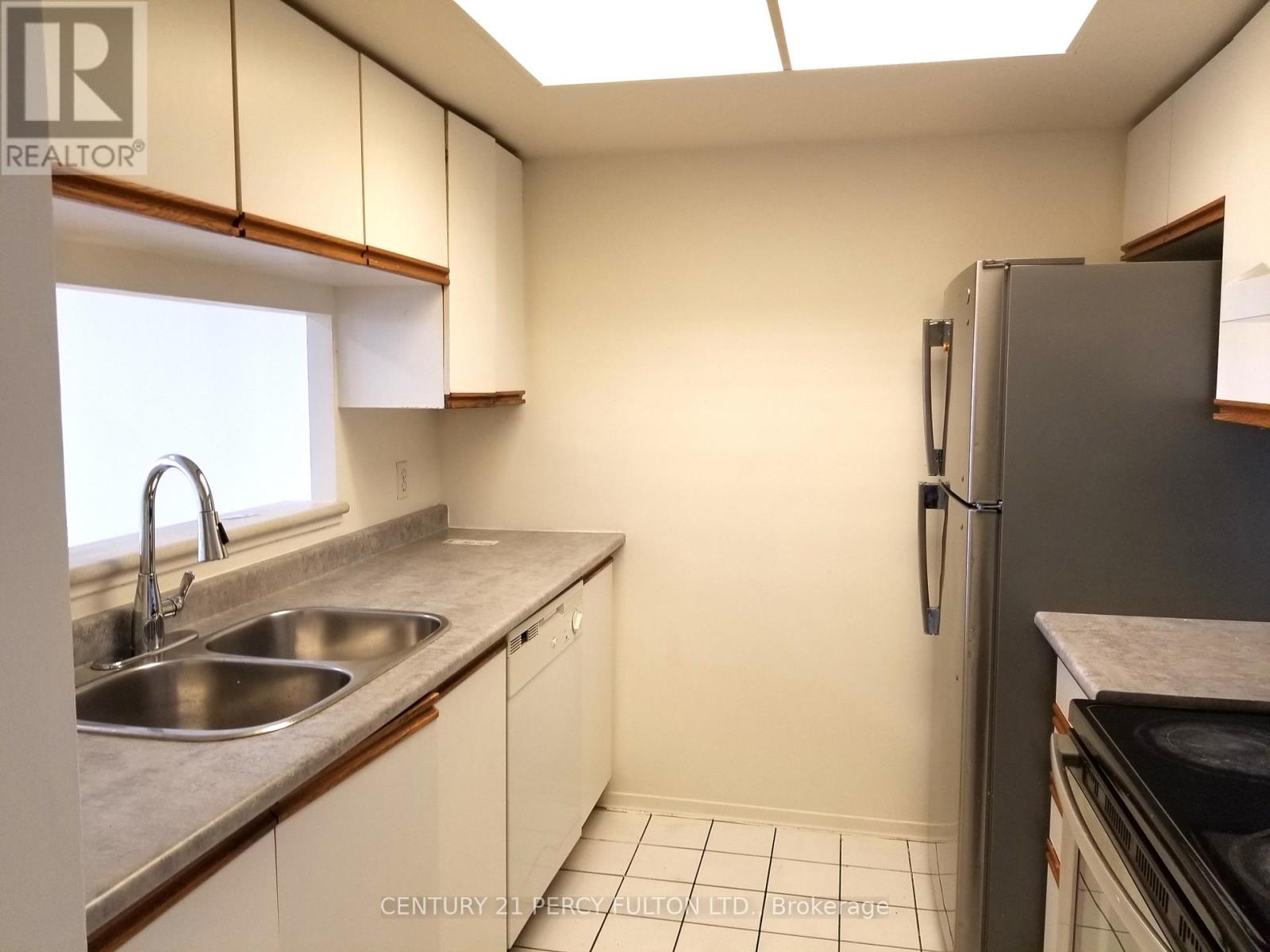 1207 - 1470 Midland Avenue, Toronto, Ontario  M1P 4Z4 - Photo 4 - E13742940
