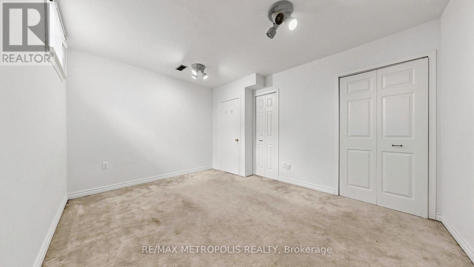 139 Pandora Circle, Toronto, Ontario  M1H 1V8 - Photo 37 - E13743040