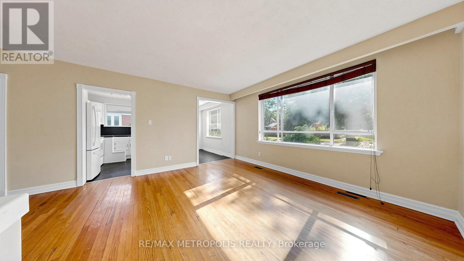 139 Pandora Circle, Toronto, Ontario  M1H 1V8 - Photo 7 - E13743040