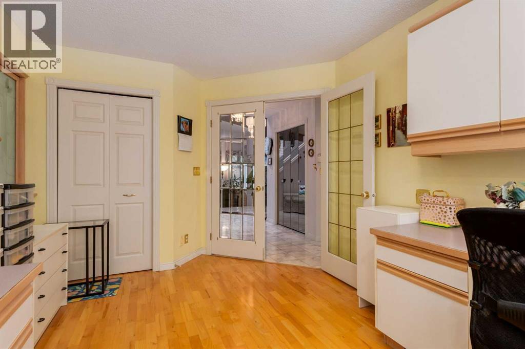 660 Coach Grove Road Sw, Calgary, Alberta  T3H 1C6 - Photo 18 - A2339456