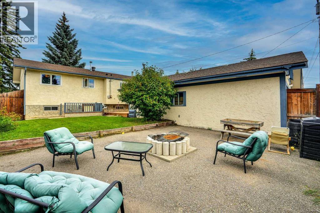 35 Queen Isabella Close Se, Calgary, Alberta  T2J 3R2 - Photo 37 - A2339902