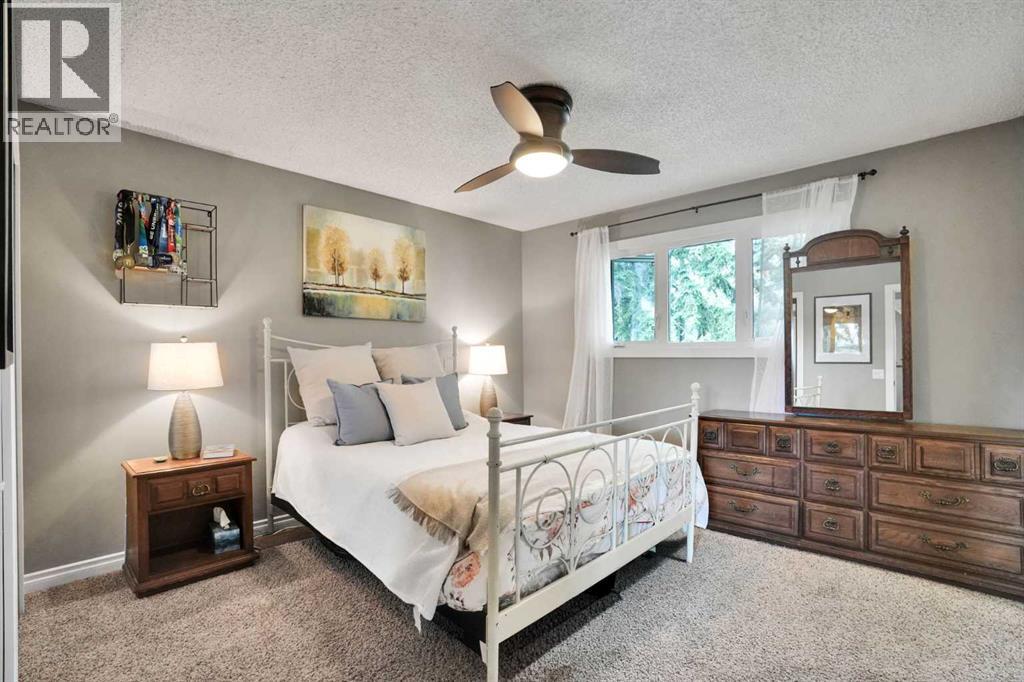 35 Queen Isabella Close Se, Calgary, Alberta  T2J 3R2 - Photo 13 - A2339902