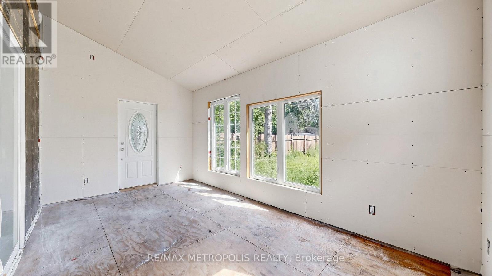 1051 Goshen Road, Innisfil, Ontario  L9S 2B5 - Photo 6 - N13742990