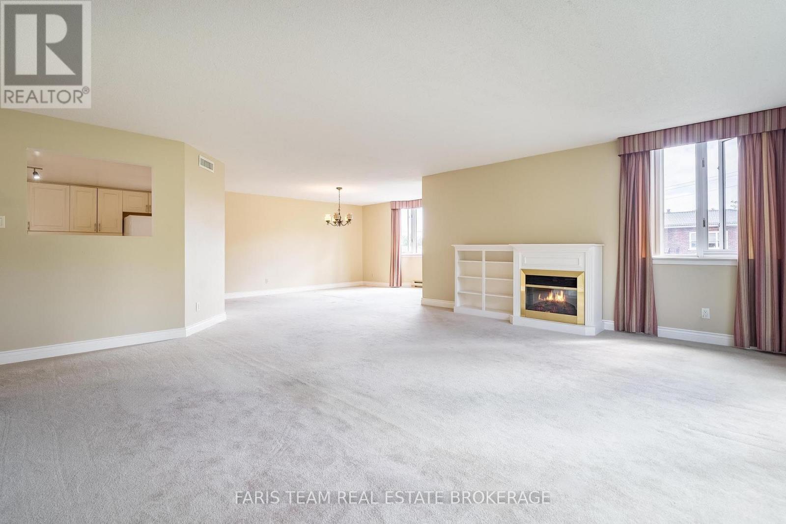 202 - 95 Matchedash Street N, Orillia, Ontario L3V 4T9 - Photo 15 - S13742958