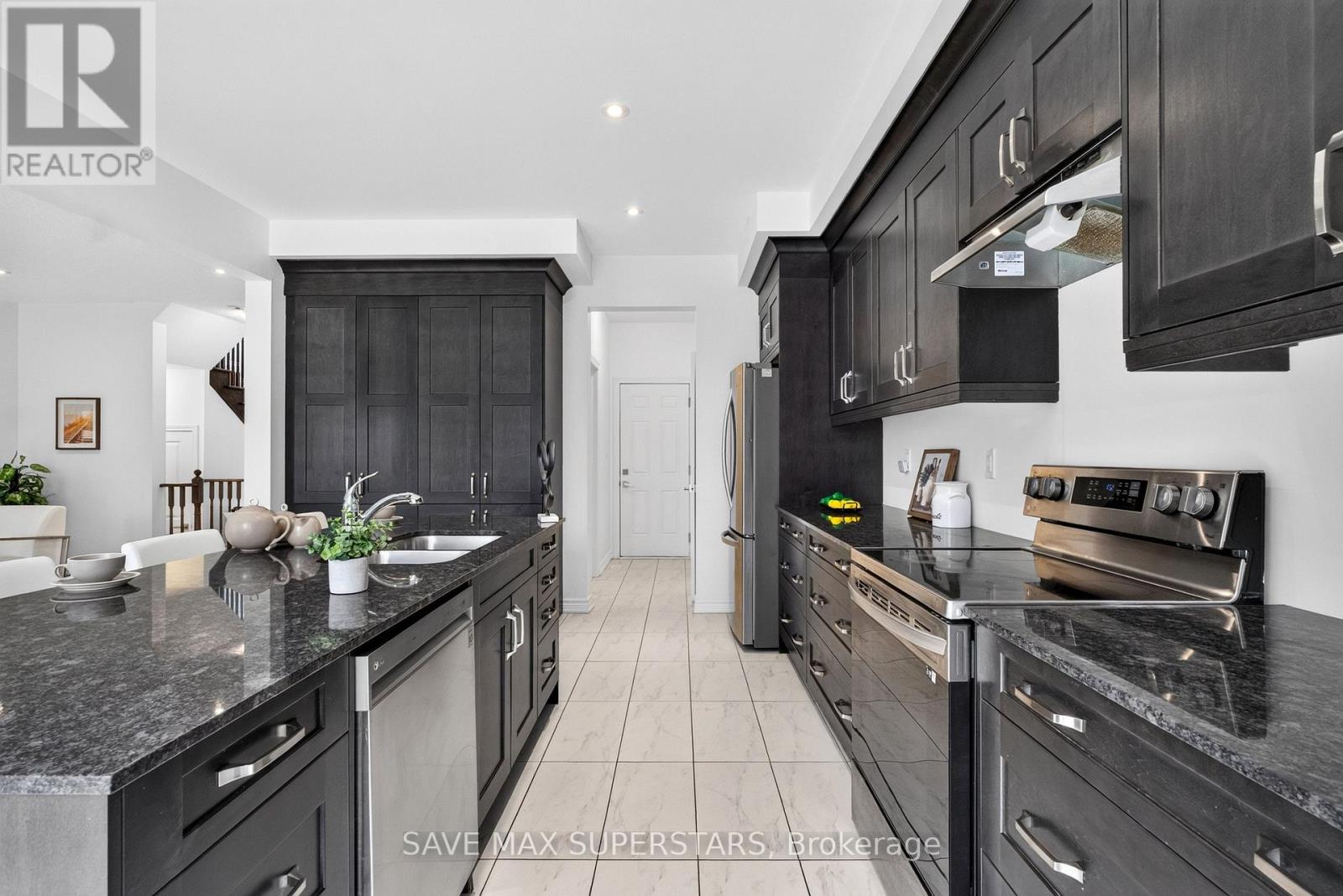 59 Wheatfield Road, Barrie, Ontario  L9J 0T4 - Photo 12 - S13743054
