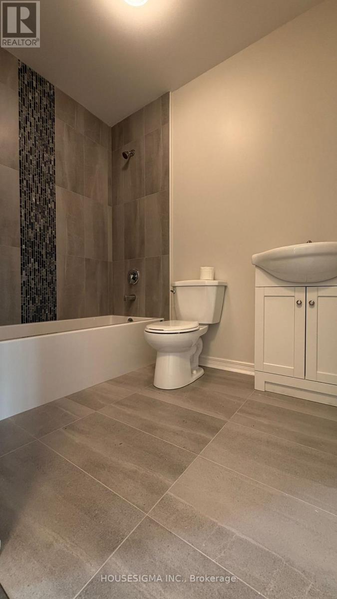 Main Floor Unit - 28 West Street N, Orillia, Ontario L3V 5B8 - Photo 17 - S13743082