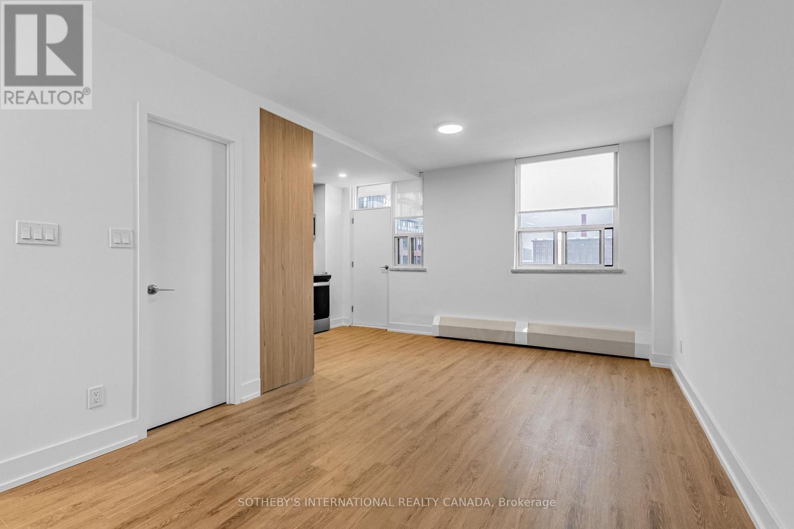 N1016 - 135 Tyndall Avenue, Toronto (South Parkdale), Ontario  M6K 2G3 - Photo 4 - W13742970