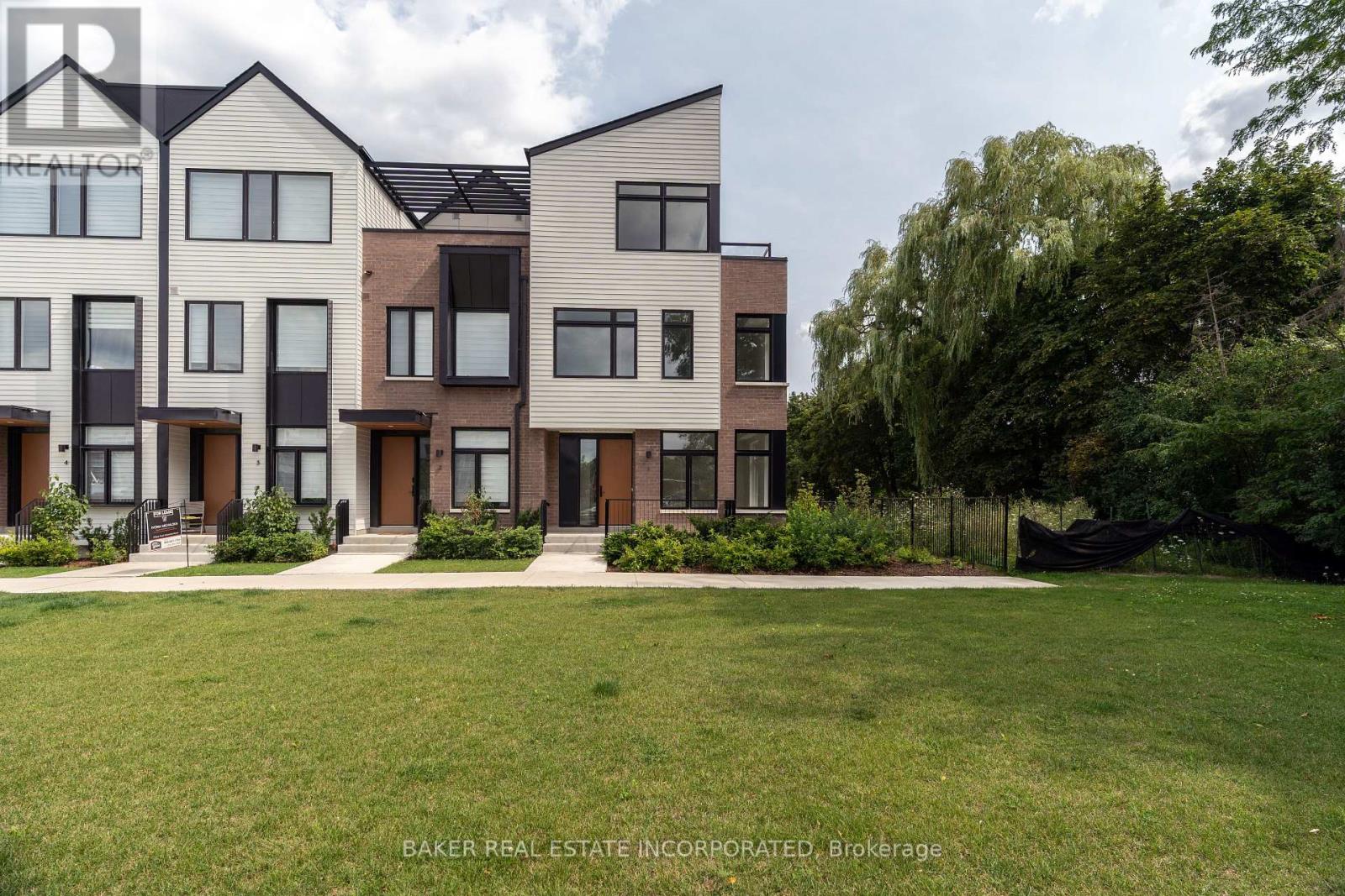 1 - 10 LOU PARSONS WAY, mississauga (port credit), Ontario
