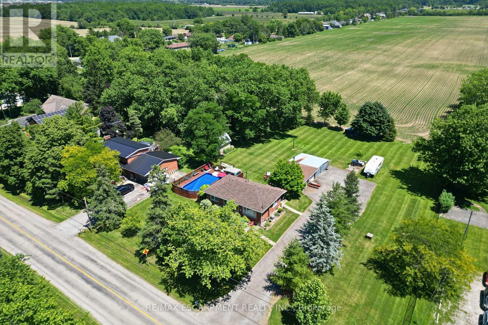 1065 Woodburn Road, Hamilton, Ontario  L0R 1P0 - Photo 2 - X13742996