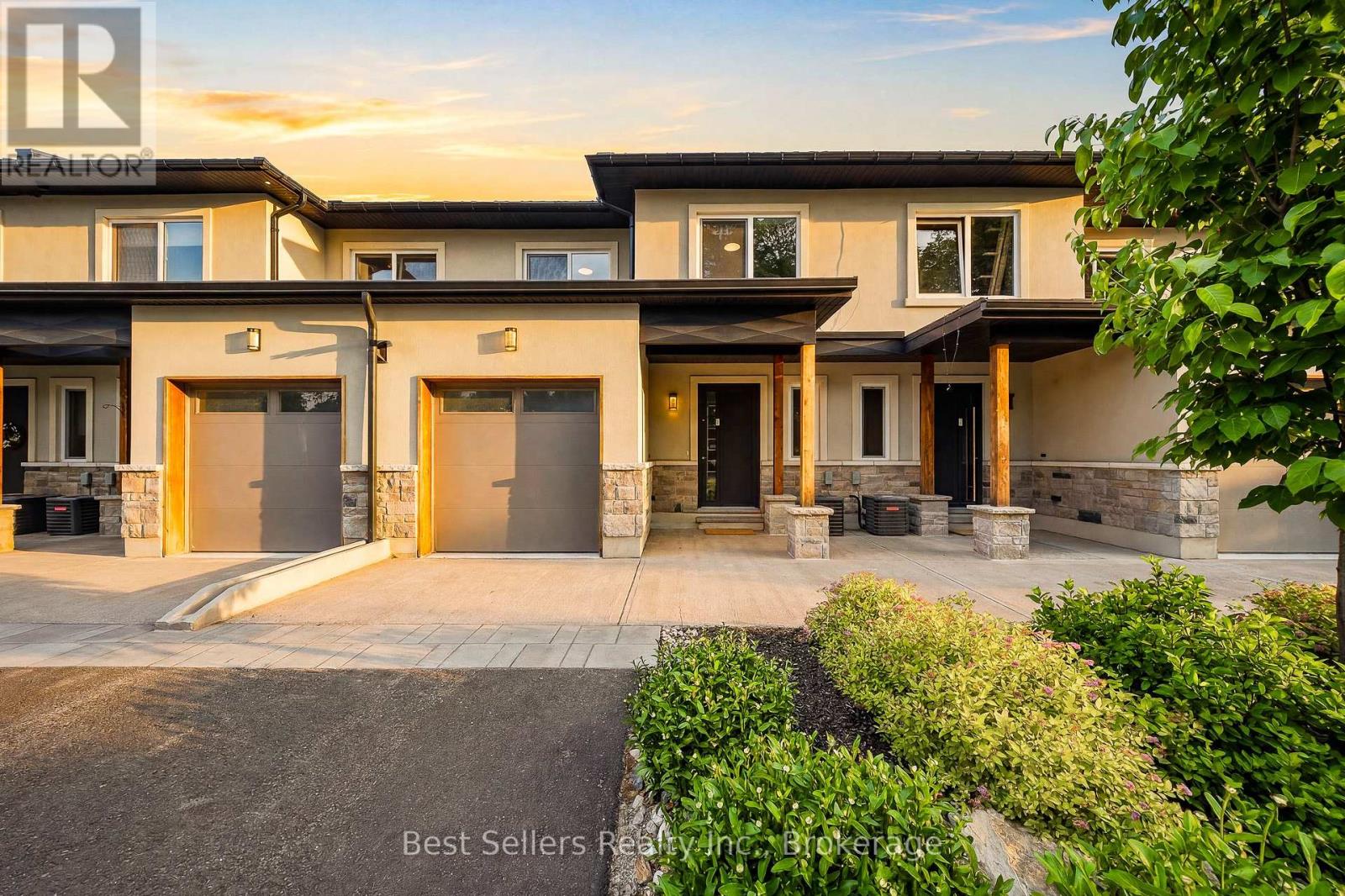 9 Horizon Lane, Huntsville, Ontario  P1H 0G6 - Photo 2 - X13743018