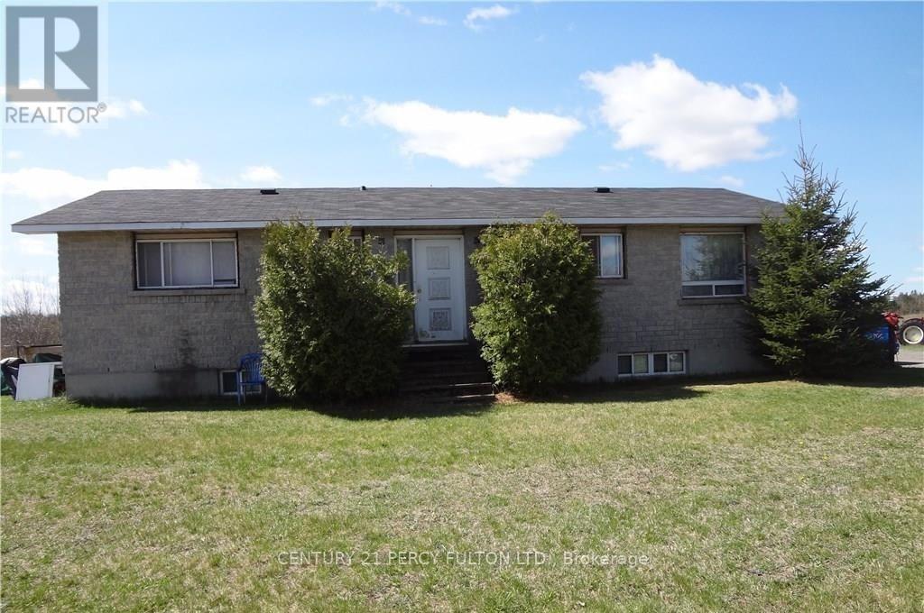 1343-B Chenaux Road, Whitewater Region, Ontario  K0J 1Y0 - Photo 2 - X13743052