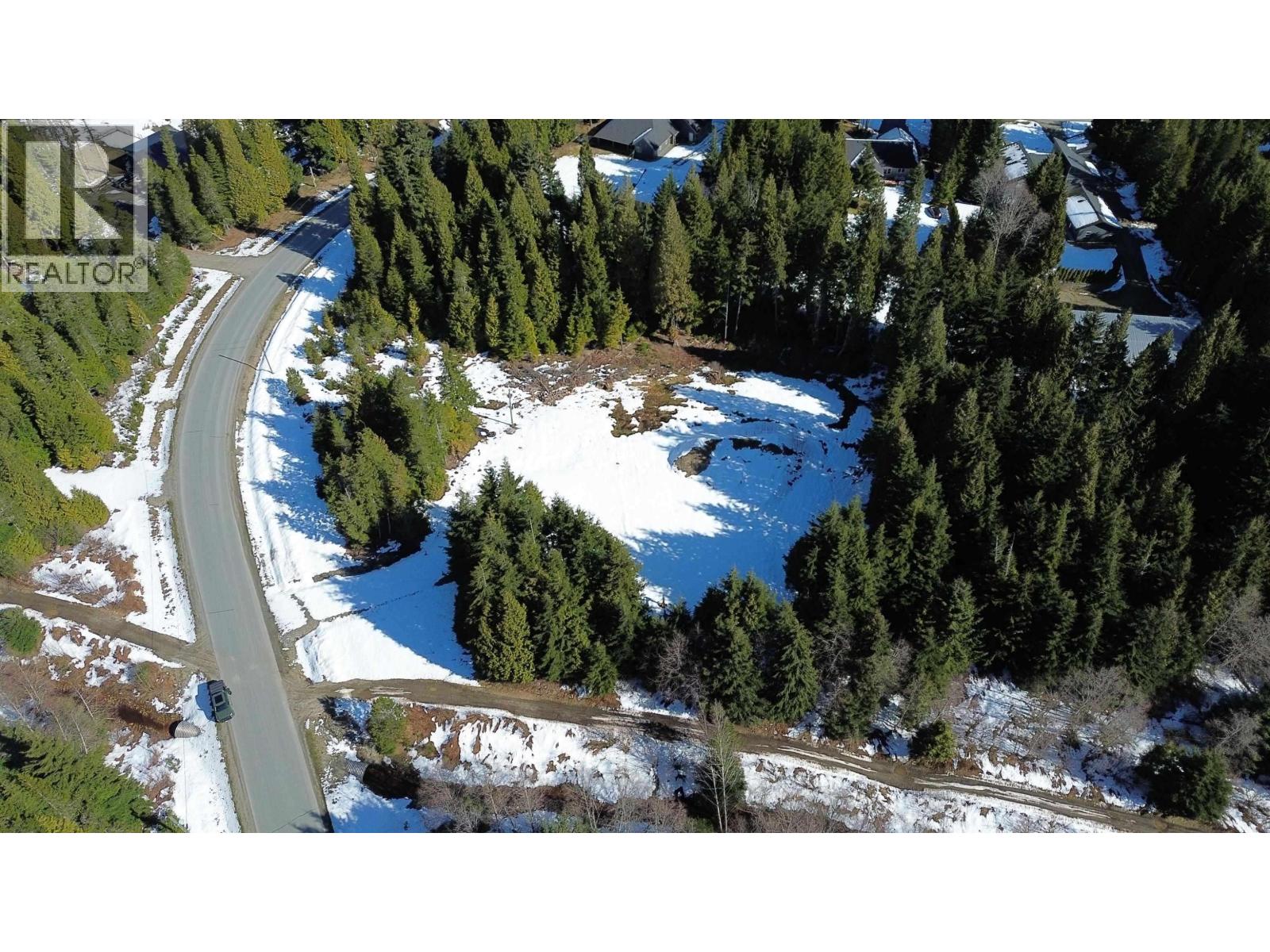 20 Elderberry Street, Kitimat, British Columbia  V8C 0A9 - Photo 2 - R3161291